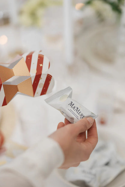 Ma Mere Luxury Red & Cream Festive Cracker