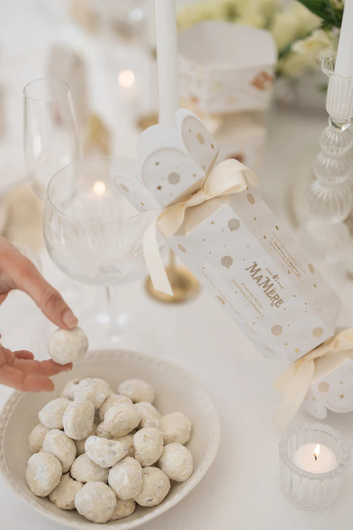Ma Mere Luxury White & Cream Festive Cracker